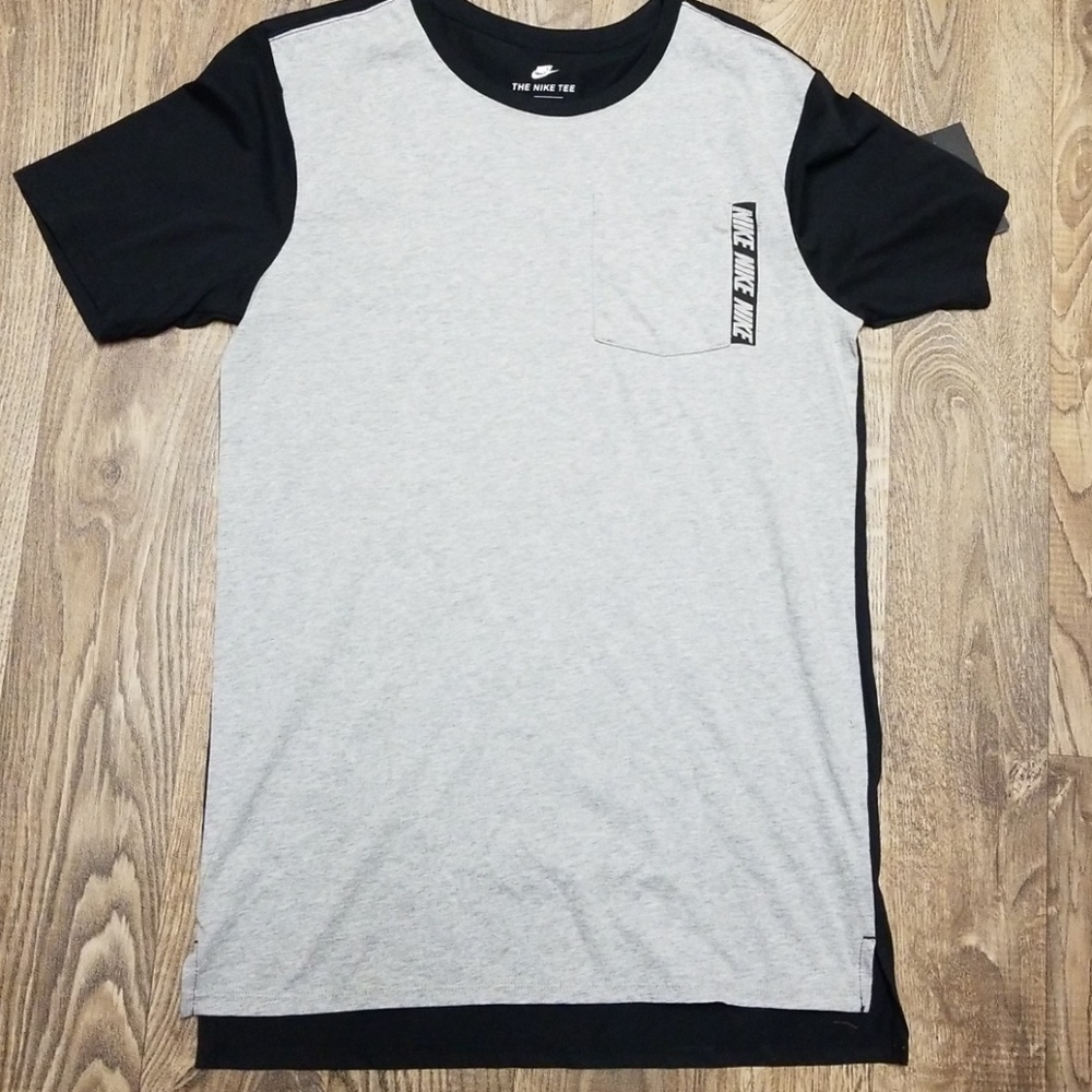 Nike short sleeve tee